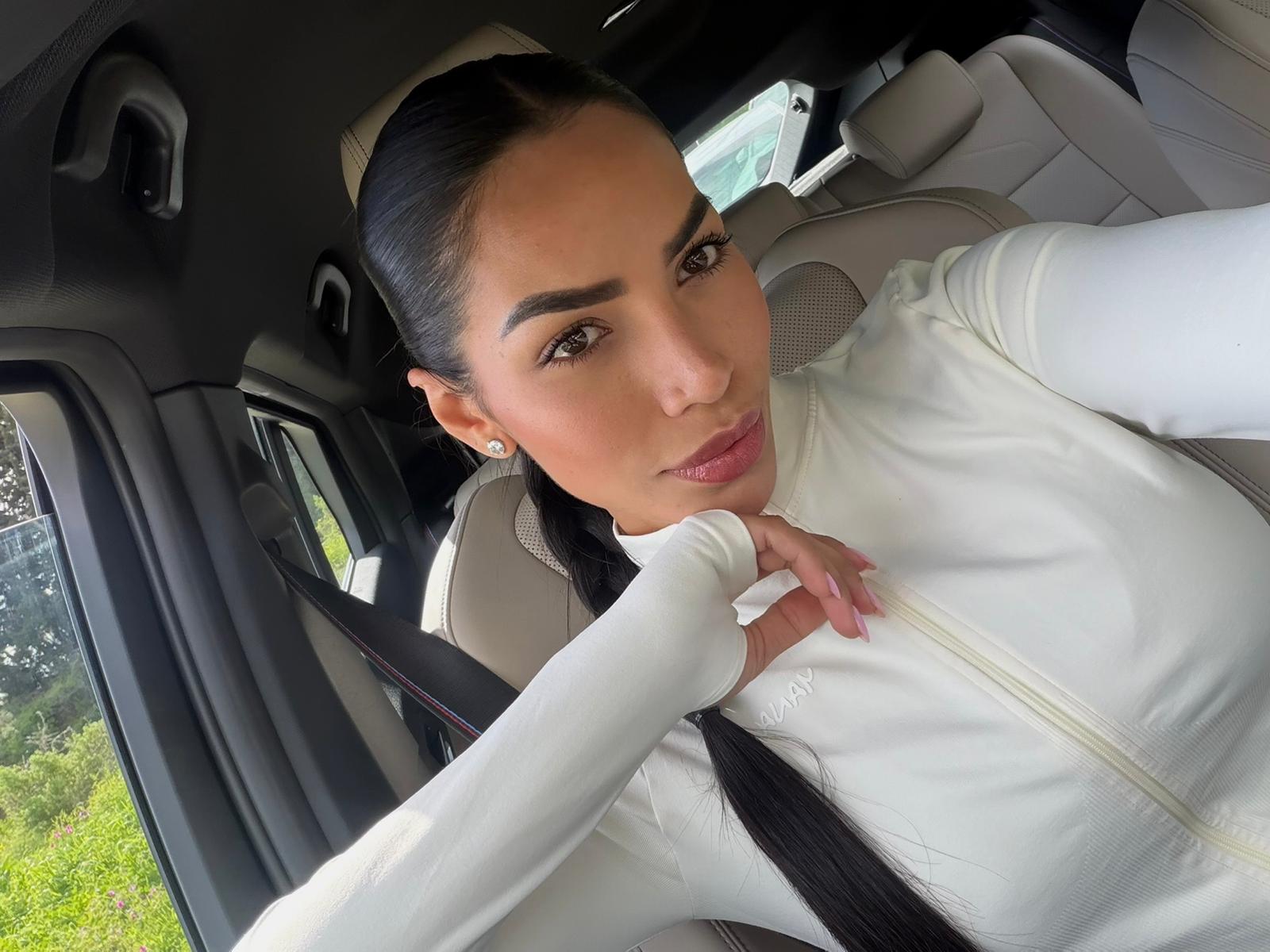 Escort - ZEUSS - Ibiza Tops